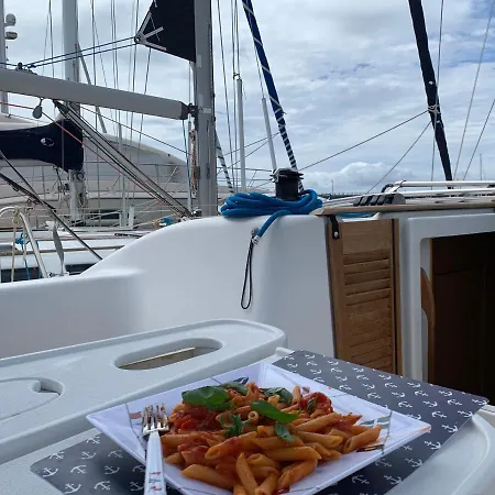 Bed&boat Experience