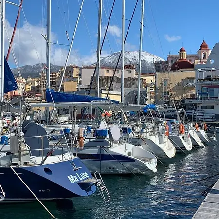 Bed&boat Experience * Torre del Greco